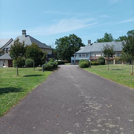 Au Pied De La Dordogne Apartamento Argentat Exterior foto